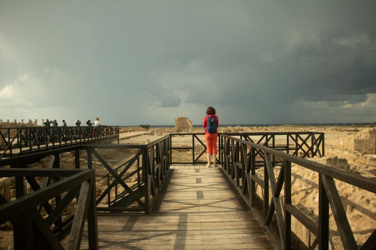 13-Year-Old Walking on Boardwalk...Stranger Slashed His Neck - Featured image