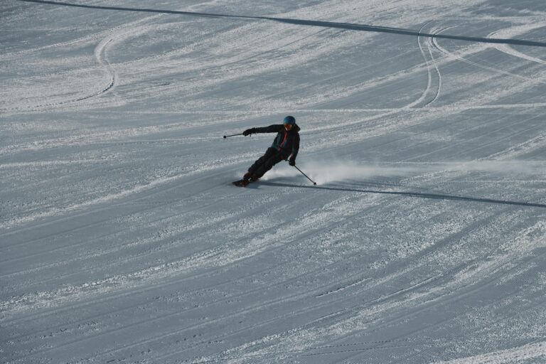 At Least 9 Skiers Dead...Deadliest Avalanche in the United States in 45 Years Recorded - Featured image