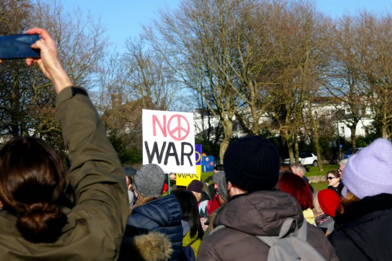 Campus Anti-War Protests Over Iran Spread to Dozens of Cities Within Hours - Featured image
