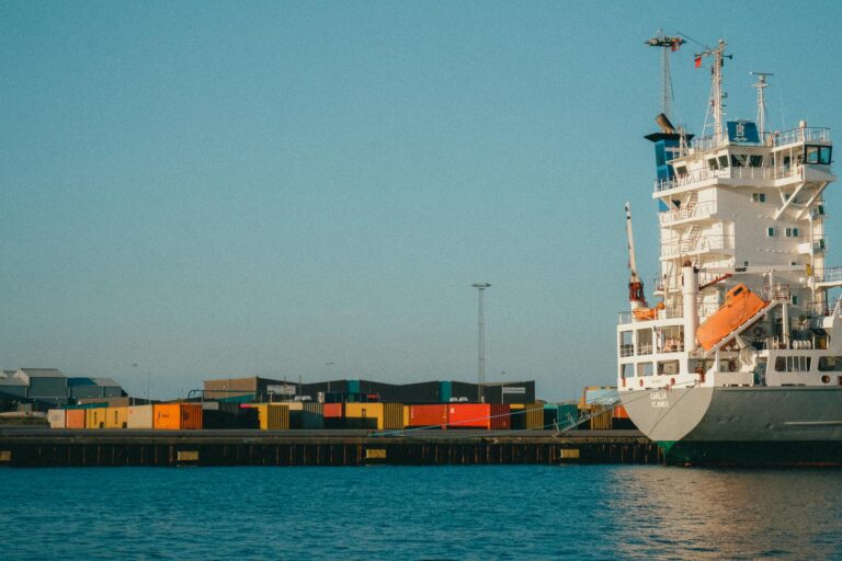 Commercial Ships Are Refusing to Enter the Persian Gulf Without Military Escort - Featured image