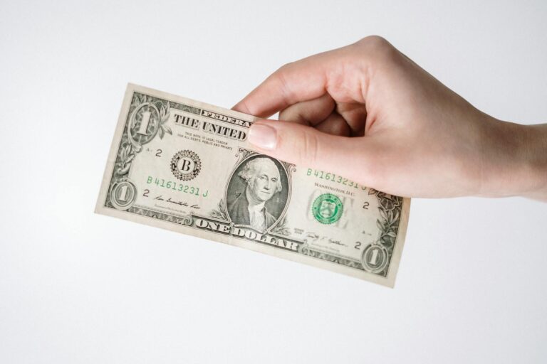 Dollar General Accused of Overcharging at Checkout — Settlement Paying $10 Per Violation - Featured image