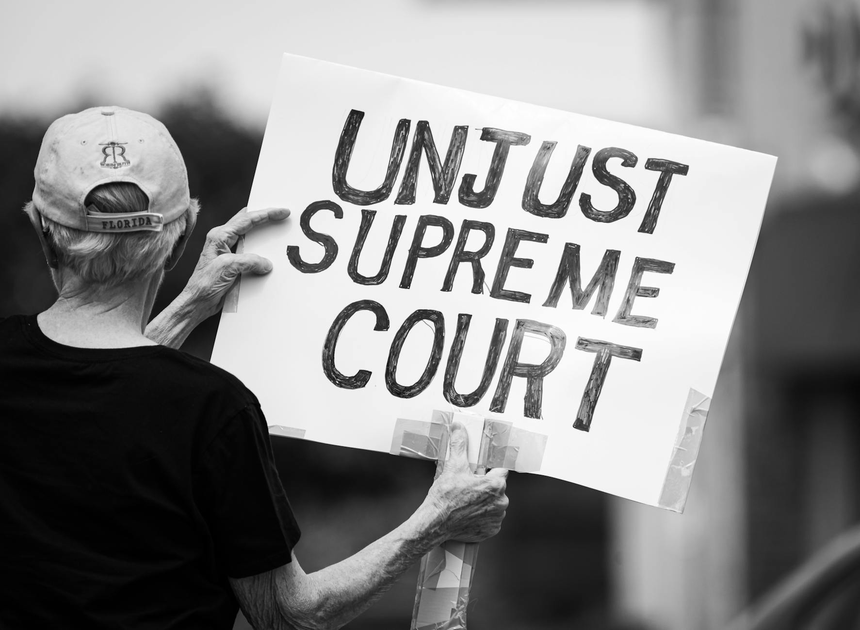 Legal Rights and Limitations for Citizens Encountering Federal Agents