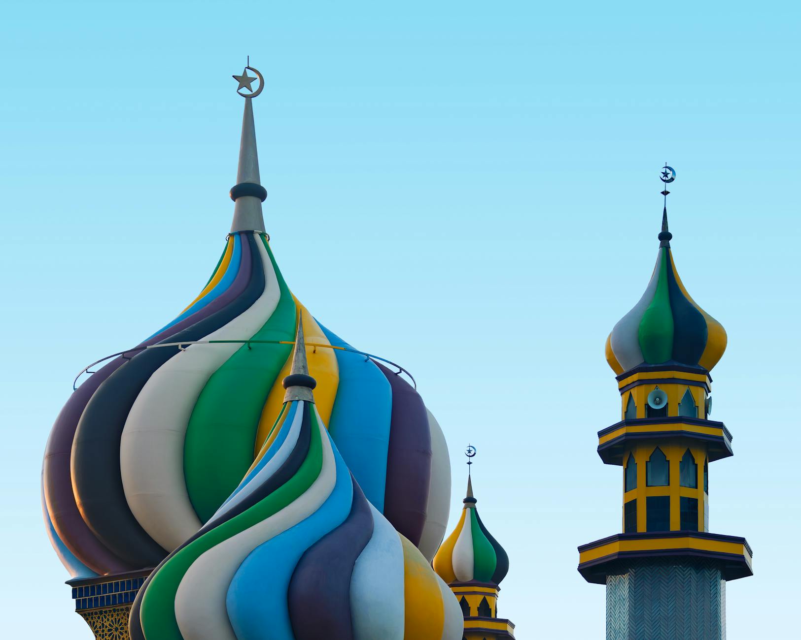 Russia's Shrinking Middle East Footprint and Its Limits