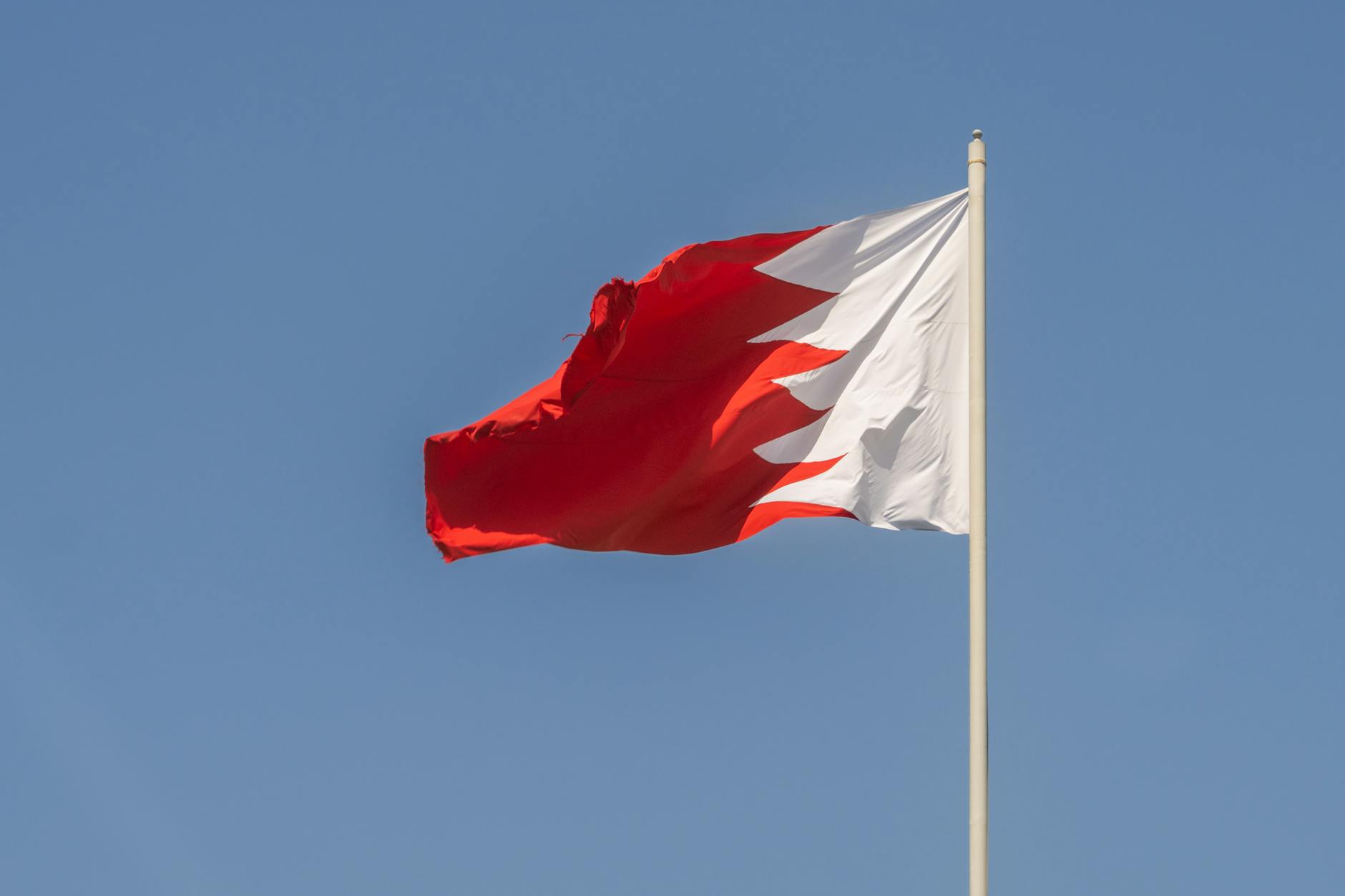 The Gulf States Caught in the Crossfire