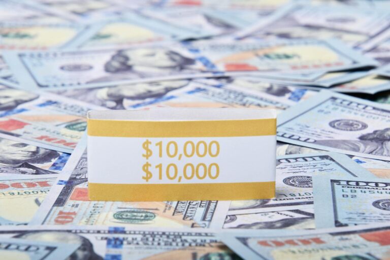 Trump Accounts $1,000 Newborn Deposit Plan Explained - Featured image