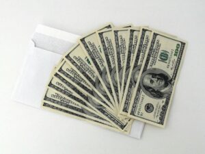 Trump's $2,000 Tariff Rebate Check Promise Is Officially Dead - Featured image