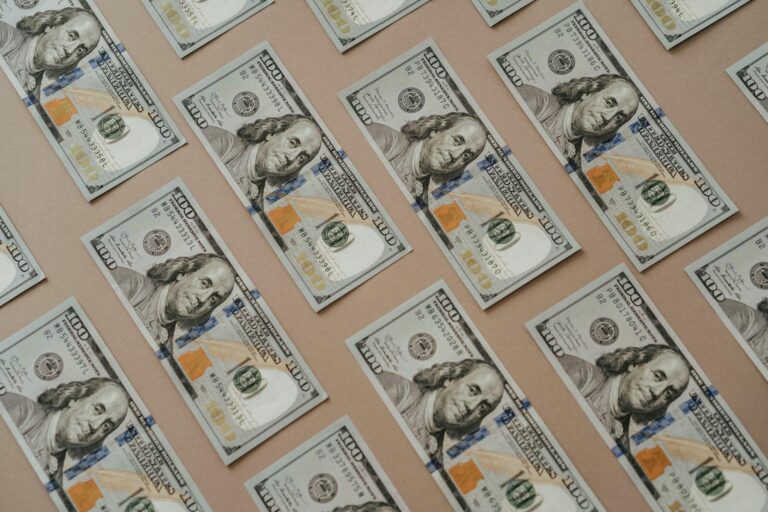 Trump's Bill Cuts $186 Billion From Food Stamps...2.4 Million Lose Their Benefits - Featured image