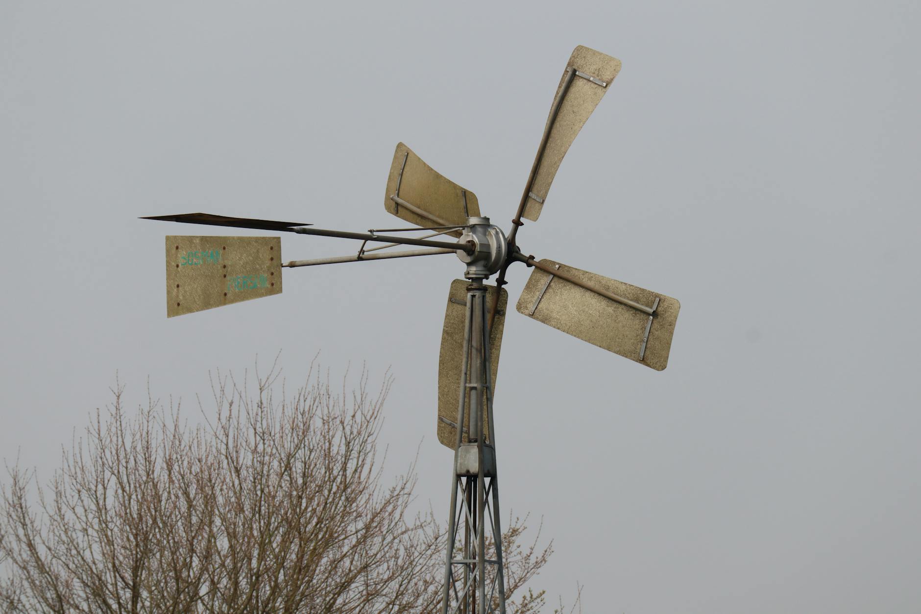 Why Are Renewable Energy Stocks Rising While Fossil Fuel Supply Faces New Vulnerability?