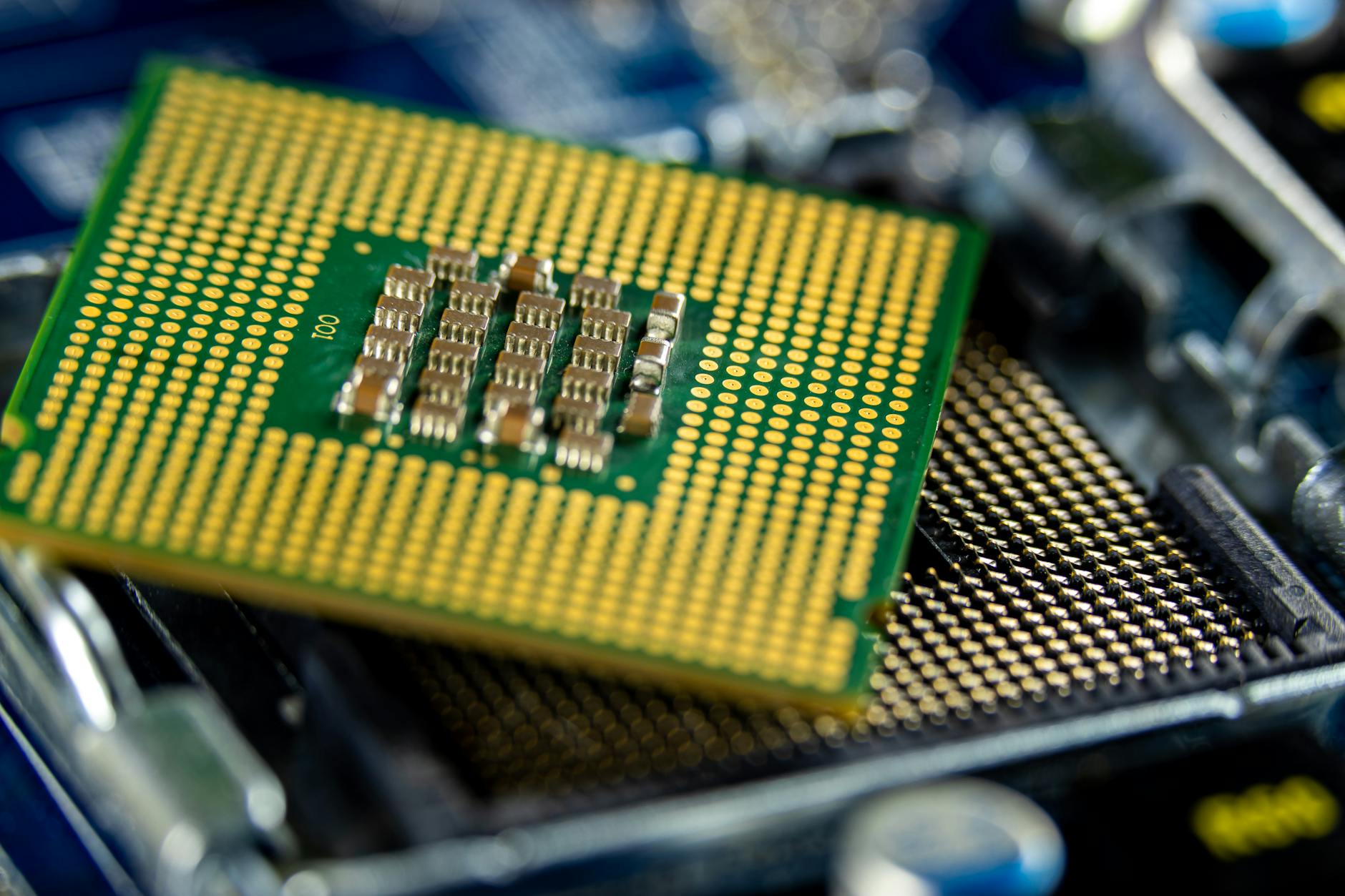 Why Are Semiconductor Materials Facing Shipping Delays in Transit Regions?
