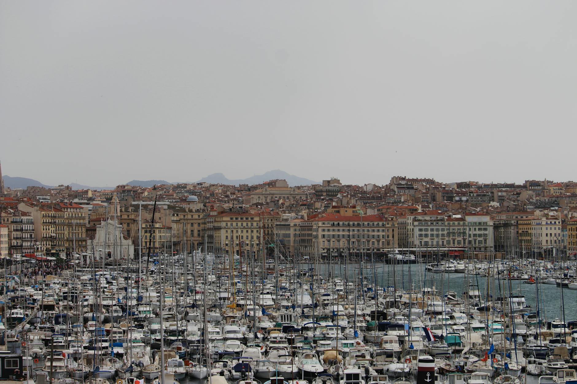 Why Is Port Congestion in Europe and Asia Getting Worse as Ships Take Longer Routes?