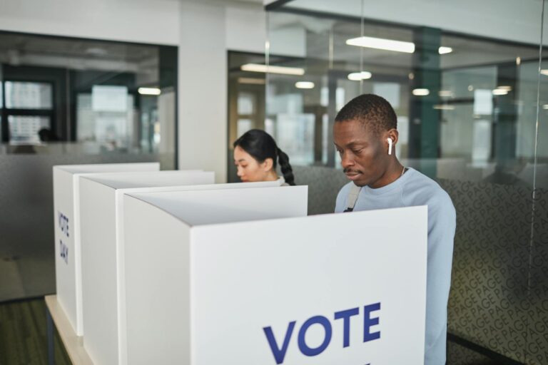 Are Childless Voters Changing American Politics? - Featured image