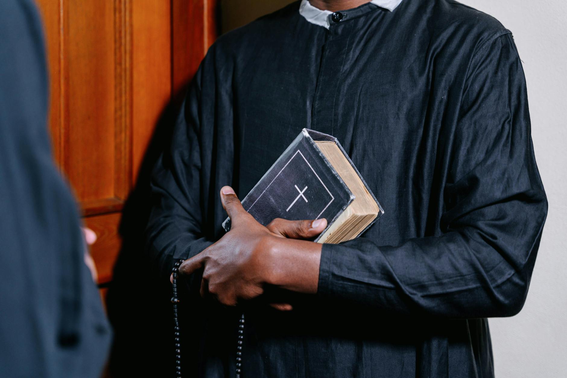 How Religious Authority Shapes Voting Behavior Beyond Polls