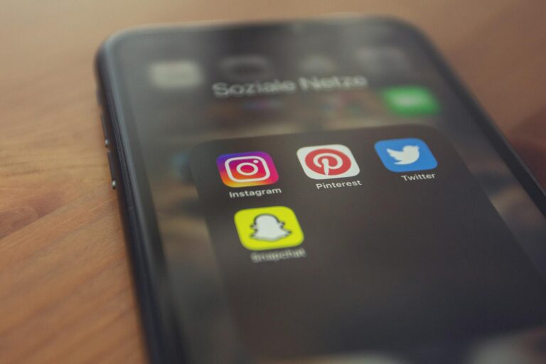 Is Truth Dead in the Social Media Era? - Featured image