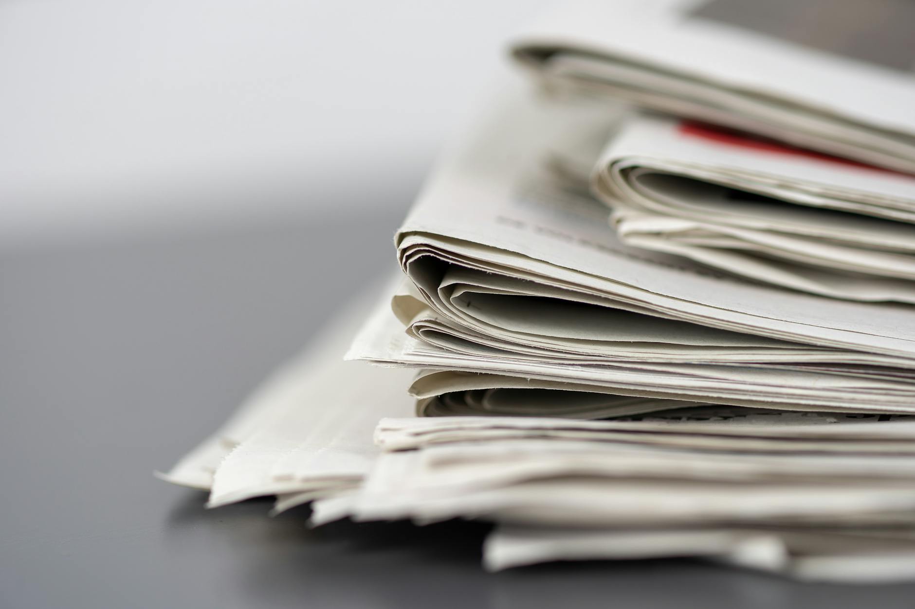 Why Nobody Trusts Mainstream Media Anymore - Featured image