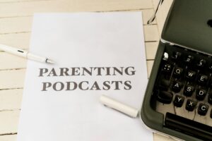 Why Podcasts Are Replacing Cable News - Featured image