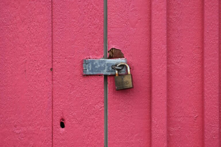 Why Young Adults Feel Locked Out of the American Dream - Featured image