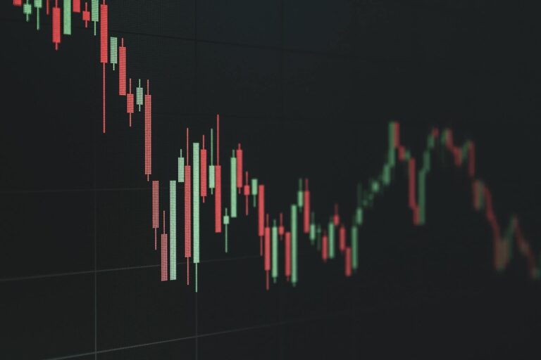Gas Price Predictions: Analysts Warn Drivers About Volatility - Featured image