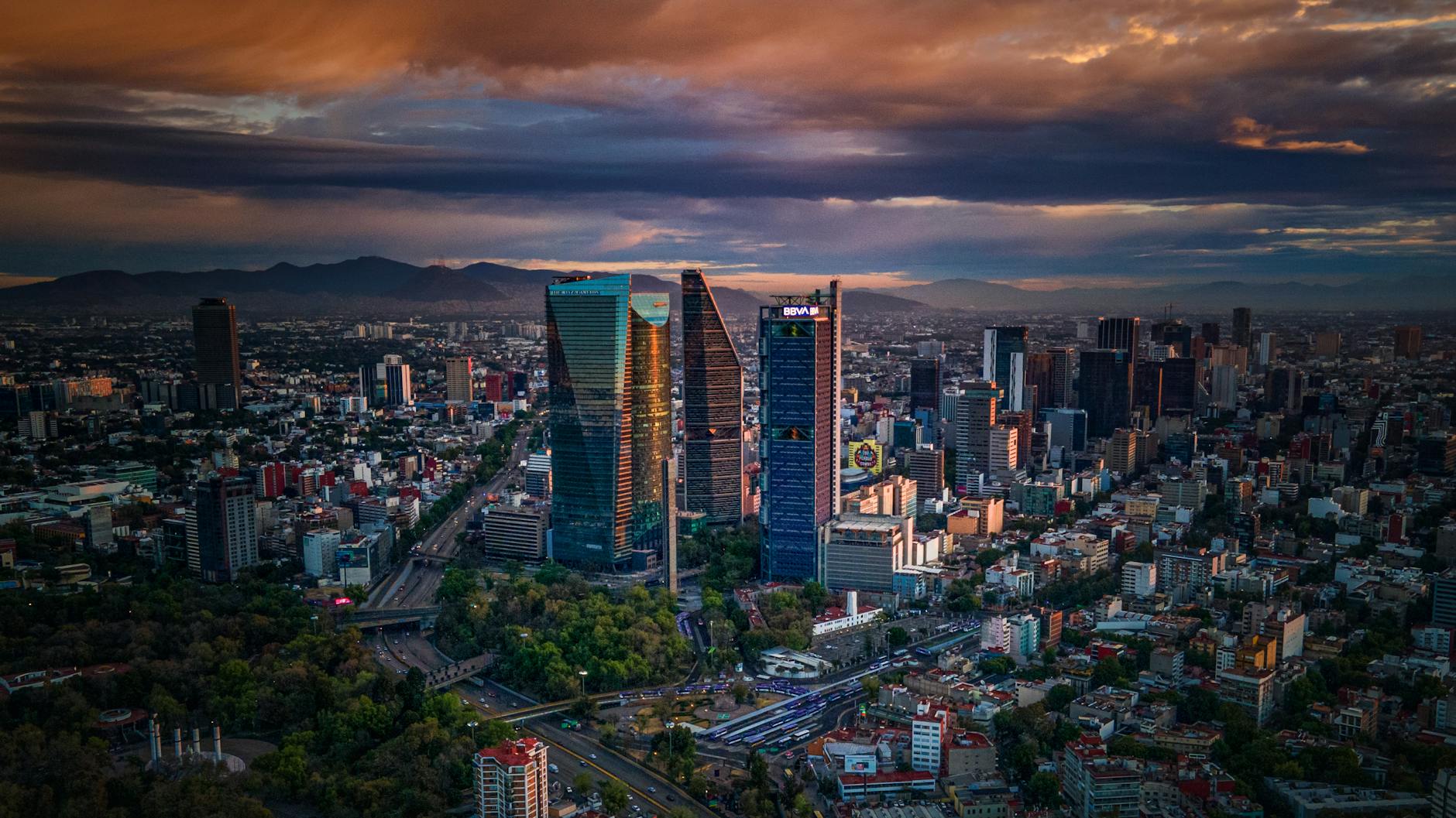 Mexico Looks Like Heaven Compared to the Life Expectancy Drop - Featured image