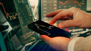Negotiation Signals and Price Volatility