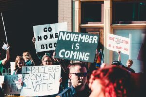 Political Sign Argument Ends in Fatal Shooting, Authorities Say - Featured image