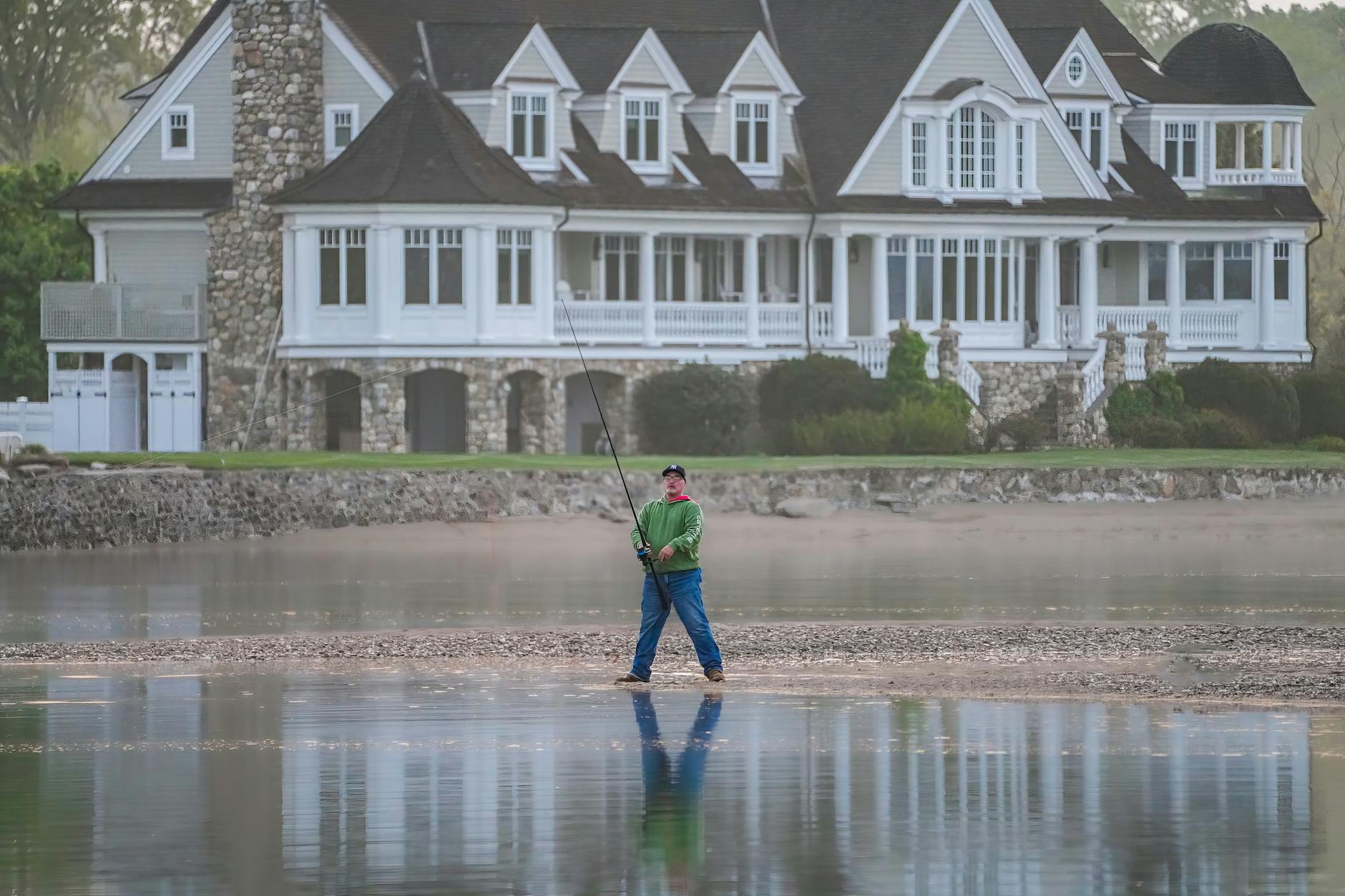 Trump House Owner Dies, Family Questions Whether Display Made Him a Target - Featured image