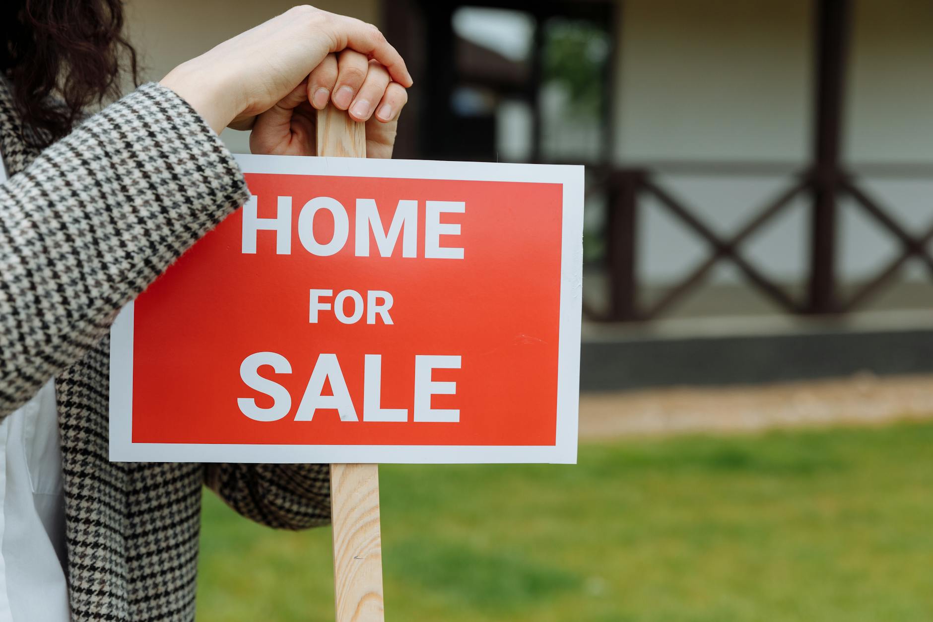 Why Selling an Ohio Home and Moving to Portugal Makes Financial Sense for Some