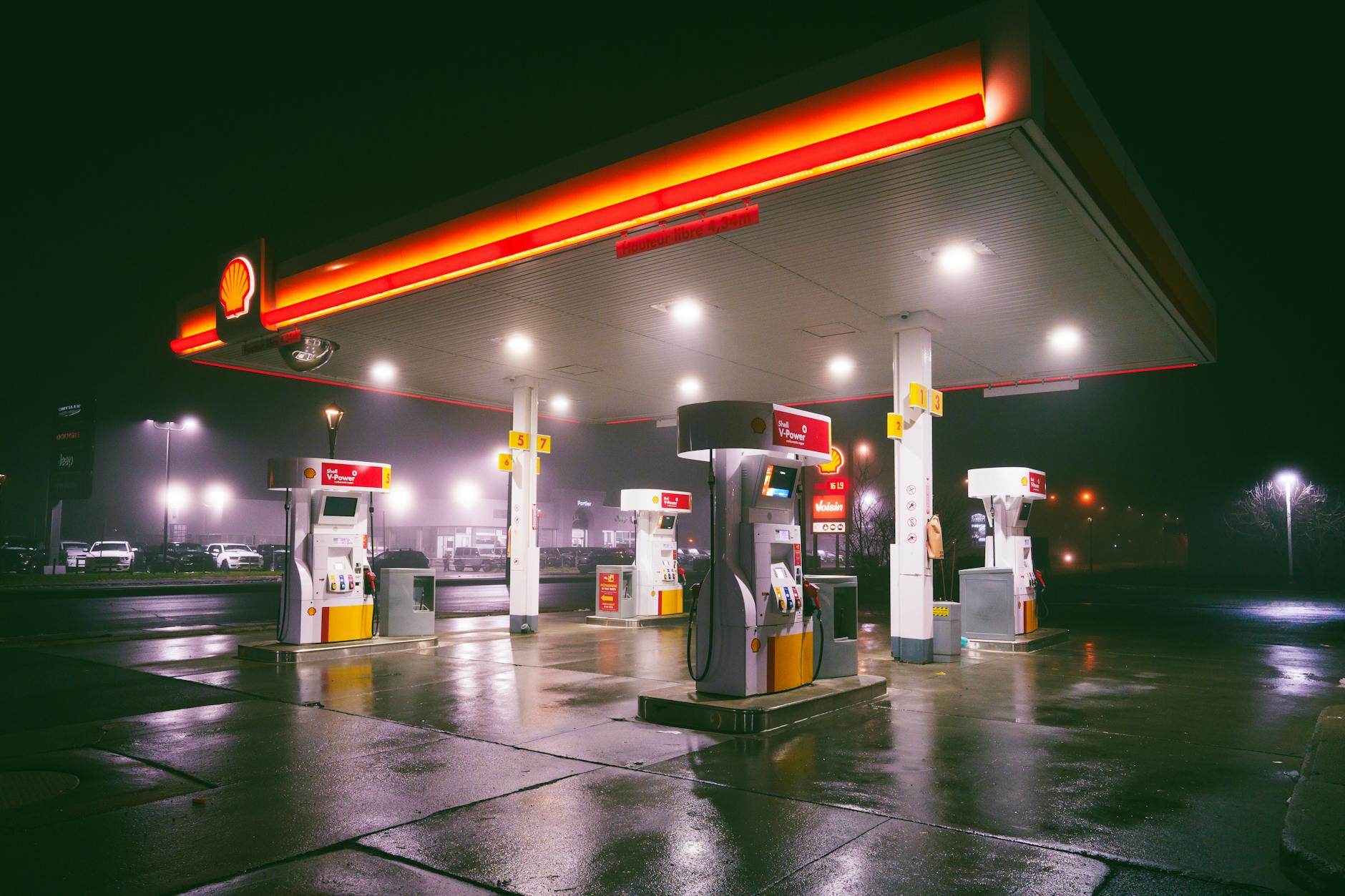 Why Your Local Gas Station Reflects Global Crude Oil Shifts