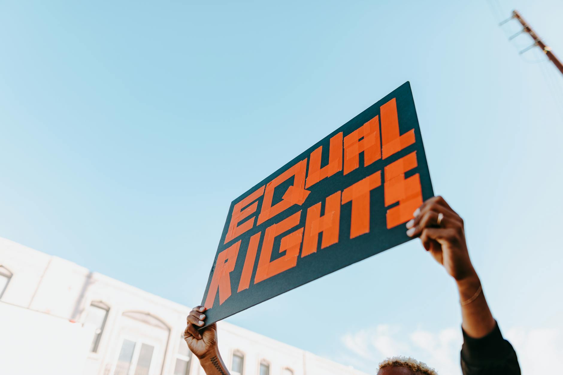 Political Yard Signs Spark HOA Battle Over Free Speech - Featured image