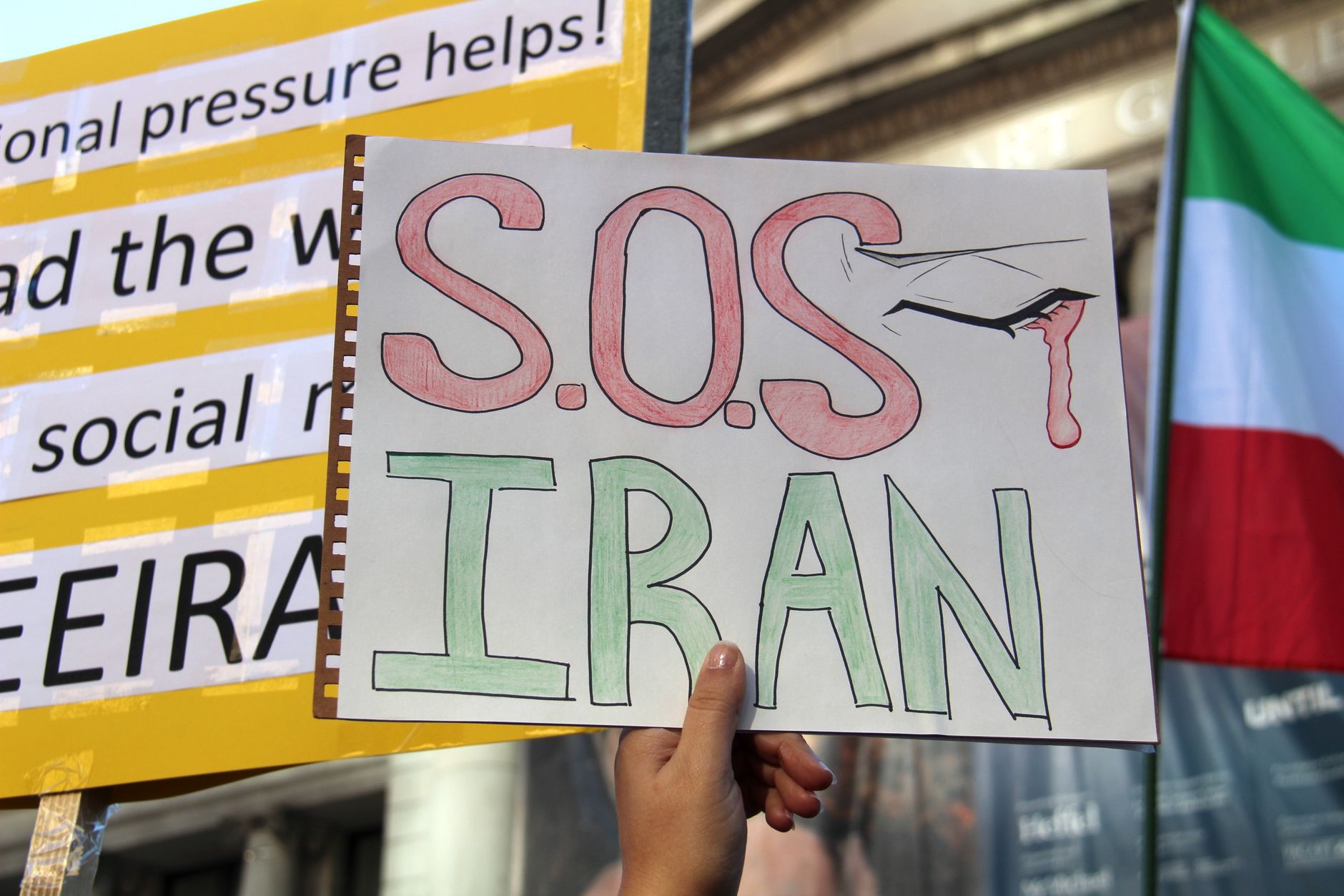 U.S. Iran Escalation: Latest Strikes and Trump's Ceasefire Violation Accusation - Featured image