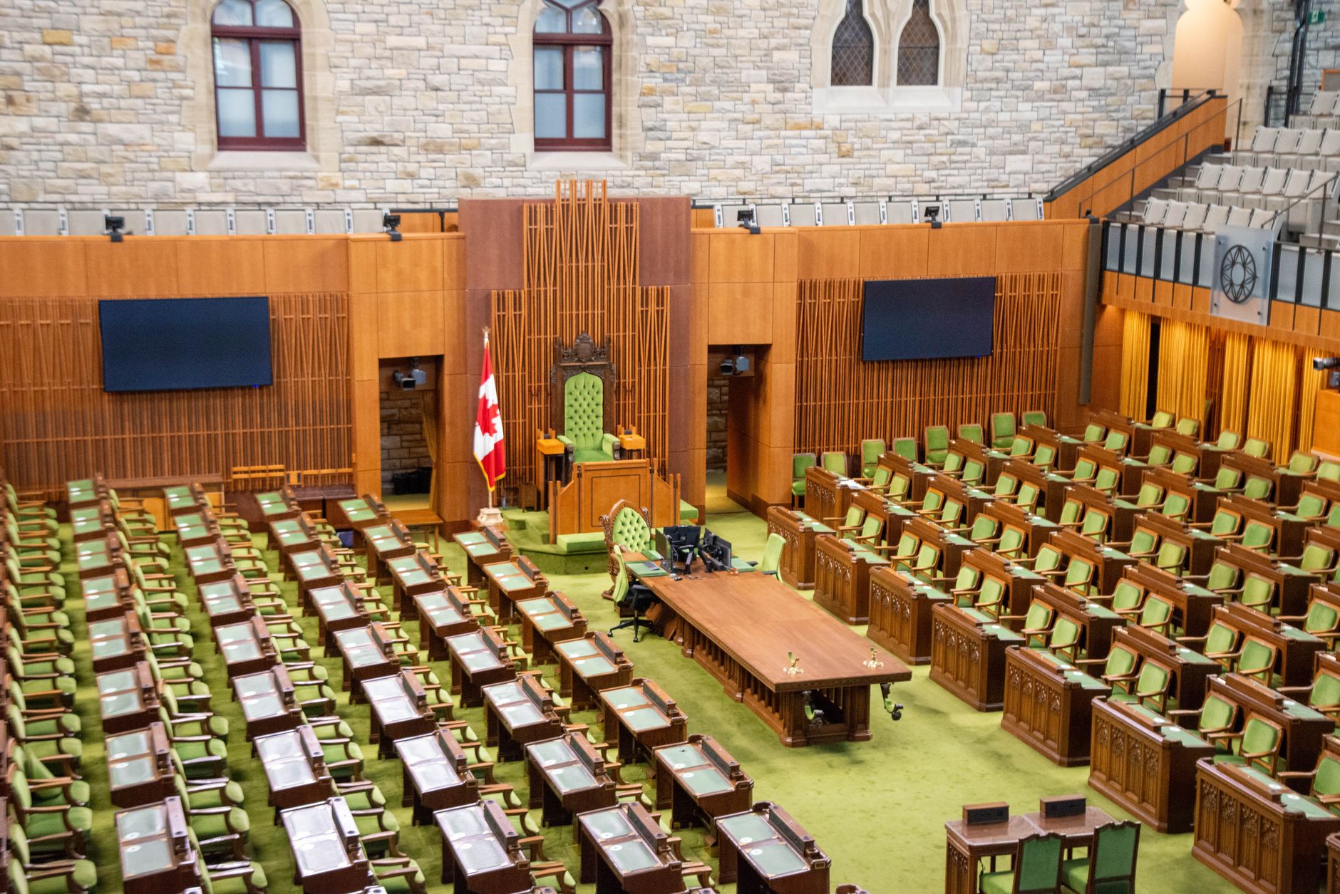 House Cancels Session Early as GOP Rebels Against Trump's Election Plan - Featured image