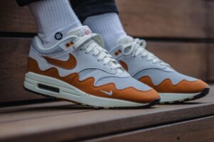 Nike Secures $986 Million in Government Tariff Compensation Through Federal Settlement - Featured image